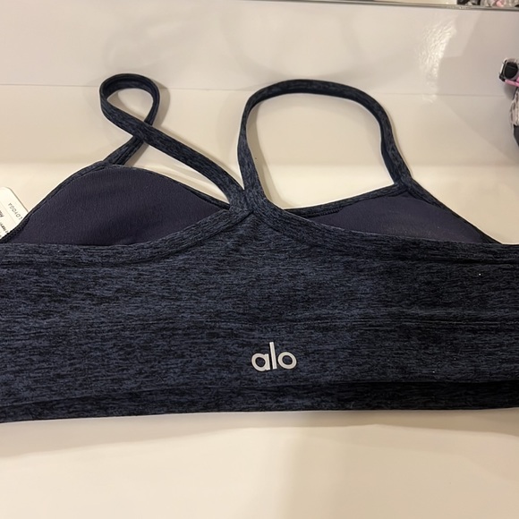 alo bra - Picture 3 of 4